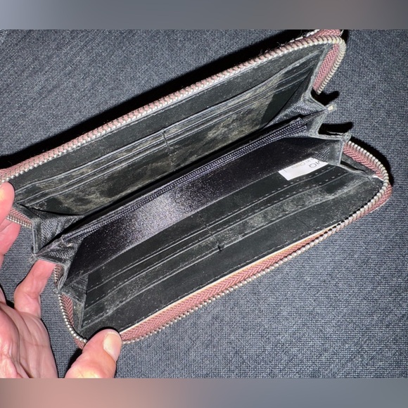 Snakeskin Pattern Wallet - Picture 2 of 2